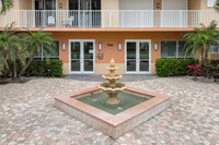 Sunset Bay in Naples, FL - Building Photo - Building Photo