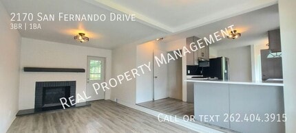 2170 San Fernando Dr in Elm Grove, WI - Foto de edificio - Building Photo