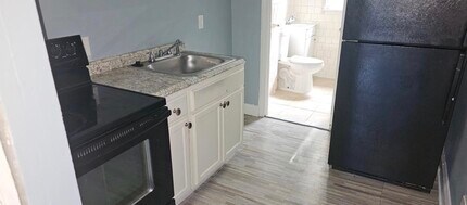 3023 Oakford Ave, Unit 2 in Baltimore, MD - Foto de edificio - Building Photo