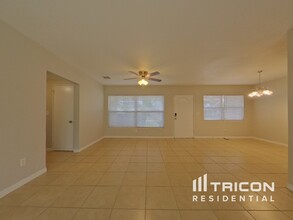 409 Kerry Dr in Clearwater, FL - Building Photo - Building Photo