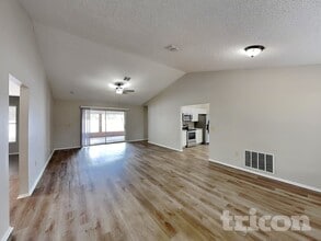 714 49th St E in Bradenton, FL - Building Photo - Building Photo