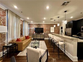 508 Toulouse St in New Orleans, LA - Building Photo - Building Photo