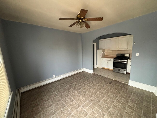 1003 W Main St in Norristown, PA - Building Photo - Building Photo