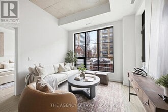 56 Bayswater Ave in Ottawa, ON - Building Photo - Building Photo