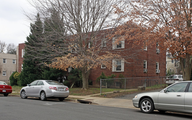 1110 N Kenilworth St in Arlington, VA - Building Photo - Building Photo