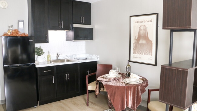 6175 W Grand Ave in Gurnee, IL - Building Photo - Building Photo