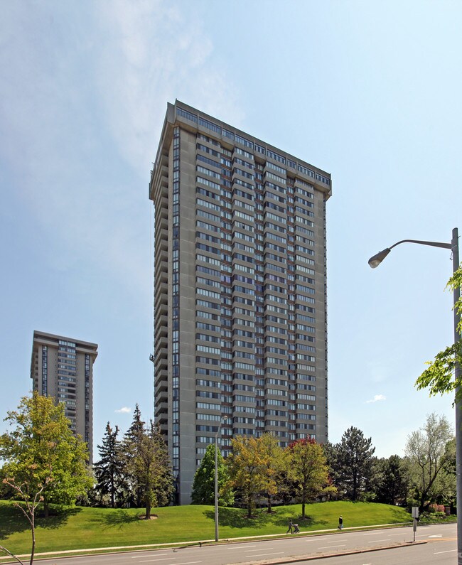 Skymark I in Toronto, ON - Building Photo - Building Photo