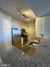 555 Massachusetts Ave NW in Washington, DC - Building Photo - Building Photo