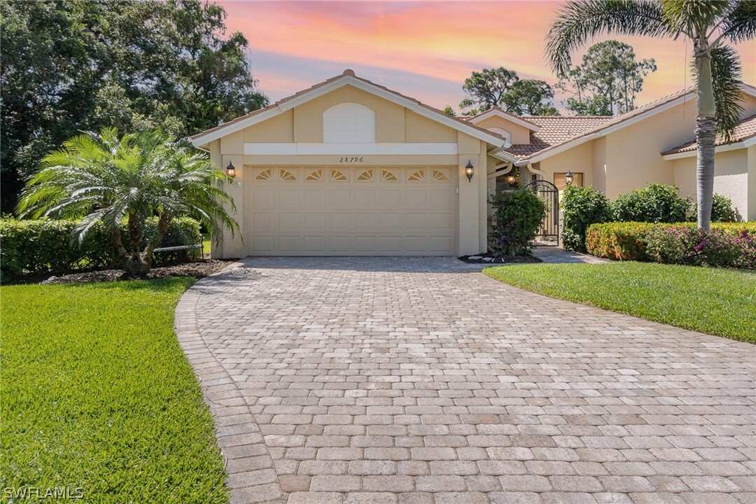 28796 Hunters Ct in Bonita Springs, FL - Foto de edificio