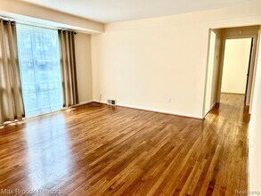 1619 Poplar Ave in Royal Oak, MI - Building Photo - Building Photo