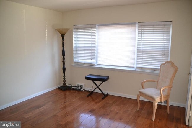 property at 246 Ardmore Ave