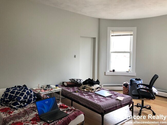 property at 8-10 Oakland St