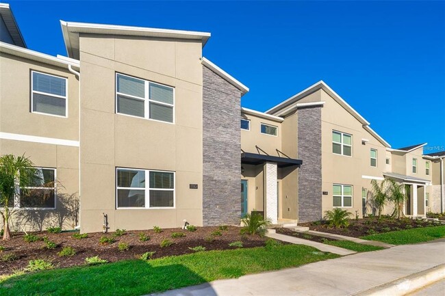 1110 Kingsbarn St in Davenport, FL - Building Photo - Building Photo