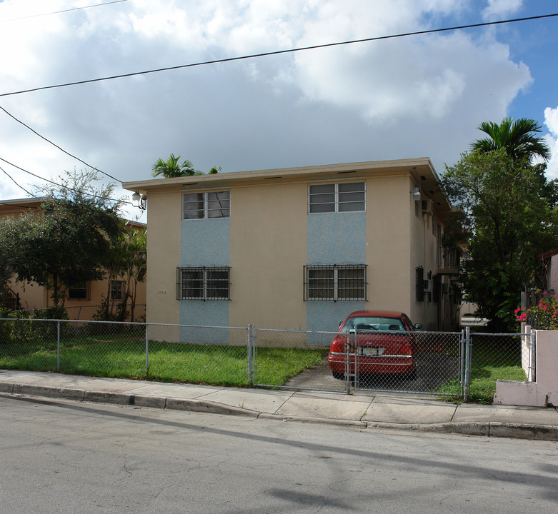 1782 SW 3rd St in Miami, FL - Building Photo