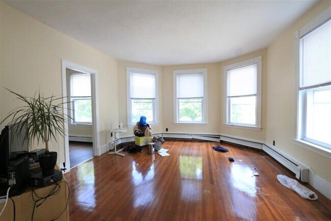 1102 Broadway, Unit 2