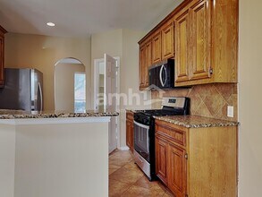 2718 Lakecrest Way Dr in Katy, TX - Building Photo - Building Photo