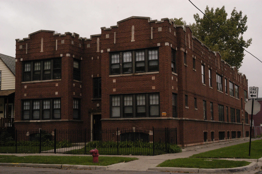 7300 S May St in Chicago, IL - Foto de edificio