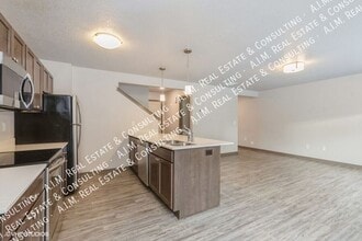 2921 NW 40th St in Ankeny, IA - Building Photo - Building Photo