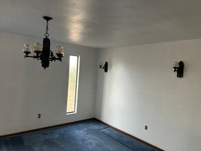 725 S Belt W in Belleville, IL - Foto de edificio - Building Photo