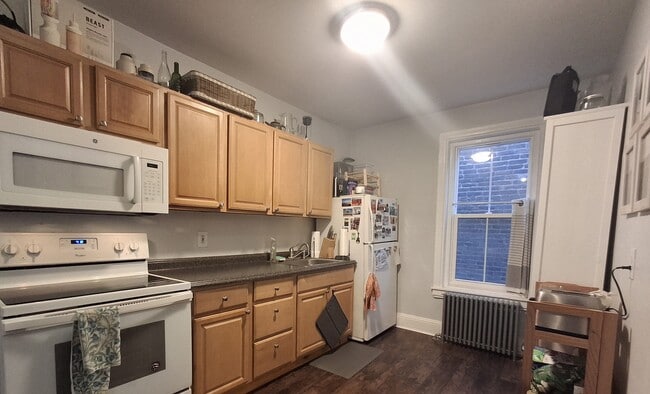 229 Church St in Phoenixville, PA - Foto de edificio - Building Photo