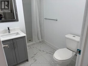 828 3rd Ave E in Owen Sound, ON - Building Photo - Building Photo