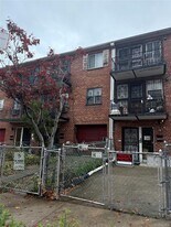 41-35-41149 149th Pl in Queens, NY - Building Photo