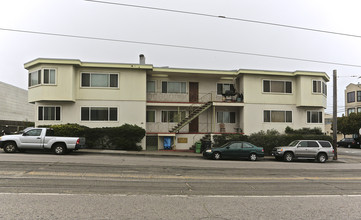 3329 Taraval St in San Francisco, CA - Foto de edificio - Building Photo