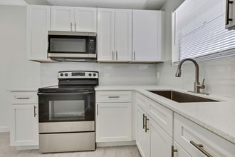 10931 W Tidewater Cir in Crystal River, FL - Foto de edificio - Building Photo