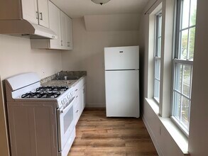 1369 Saint Clair Ave, Unit Upper in St. Paul, MN - Building Photo - Building Photo