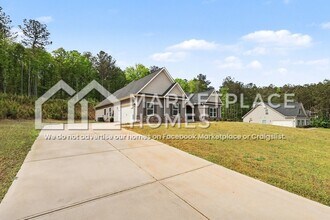 90 Hawthorn Ln in Covington, GA - Building Photo - Building Photo