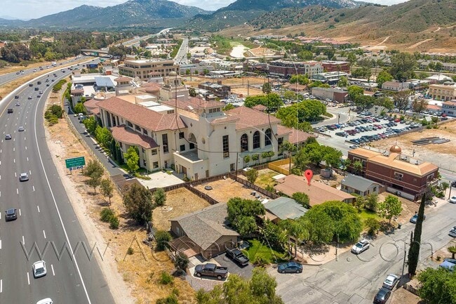 41868 4th St in Temecula, CA - Building Photo - Building Photo