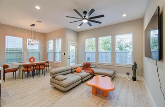 4205 Stassen St in Houston, TX - Building Photo - Building Photo