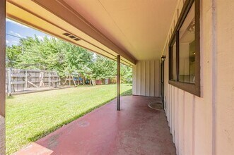 3503 Cotillion Dr in Arlington, TX - Foto de edificio - Building Photo