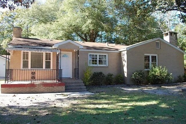 323 Sally Dr in Martinez, GA - Building Photo