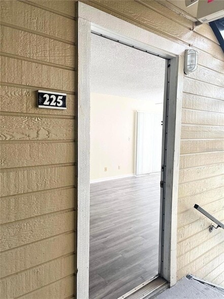 1091 S Hiawassee Rd in Orlando, FL - Building Photo - Building Photo