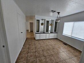 2401 W Olive Ave in Porterville, CA - Building Photo - Building Photo