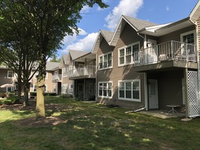 Hope Senior Apartments-62+ in Oxford, MI - Foto de edificio - Building Photo