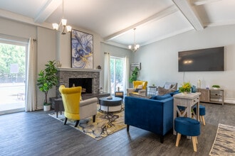 Apple Ridge Apartments - Livonia, MI in Livonia, MI - Foto de edificio - Interior Photo