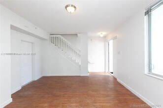 2150 Van Buren St in Hollywood, FL - Building Photo - Building Photo