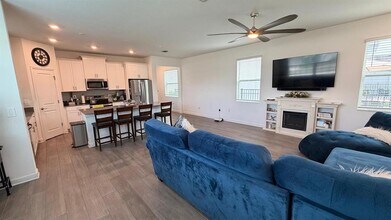 11200 Listening Dr in Orlando, FL - Building Photo - Building Photo