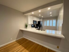 2022 Delaware Ave in Santa Monica, CA - Building Photo - Building Photo