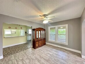 3828 Avenue S 1/2 in Galveston, TX - Building Photo - Building Photo