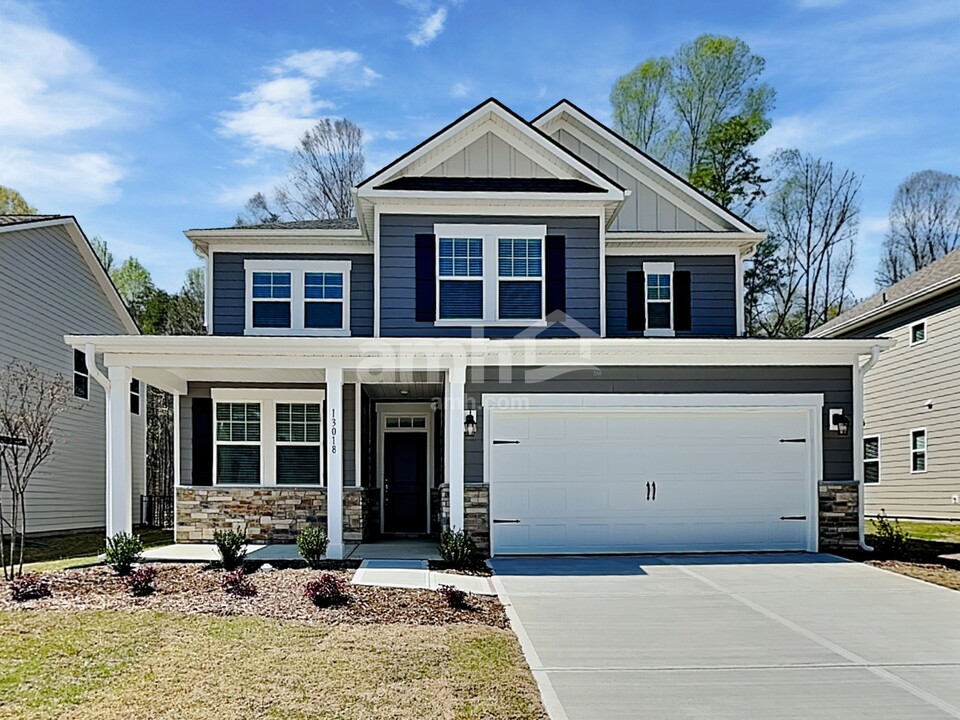 9510 Riverbend Village Dr in Charlotte, NC - Building Photo