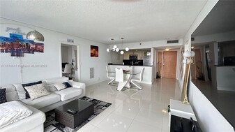 7601 E Treasure Dr, Unit 2302 in North Bay Village, FL - Building Photo