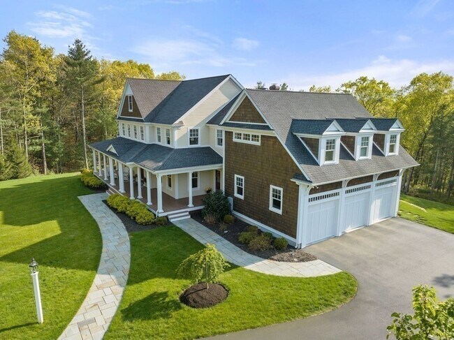 159 Walpole St in Dover, MA - Building Photo - Building Photo