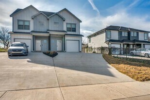 1224 Elva Warren St in Fort Worth, TX - Building Photo