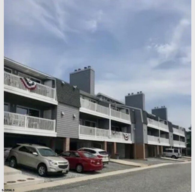 property at 823 Periwinkle St