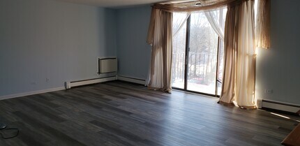 4731 St Joseph Creek Rd in Lisle, IL - Building Photo - Building Photo