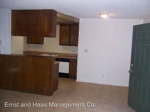 1170 E South St in Long Beach, CA - Building Photo - Building Photo