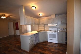 6000 Spring Creek Rd in Malakoff, TX - Building Photo - Building Photo